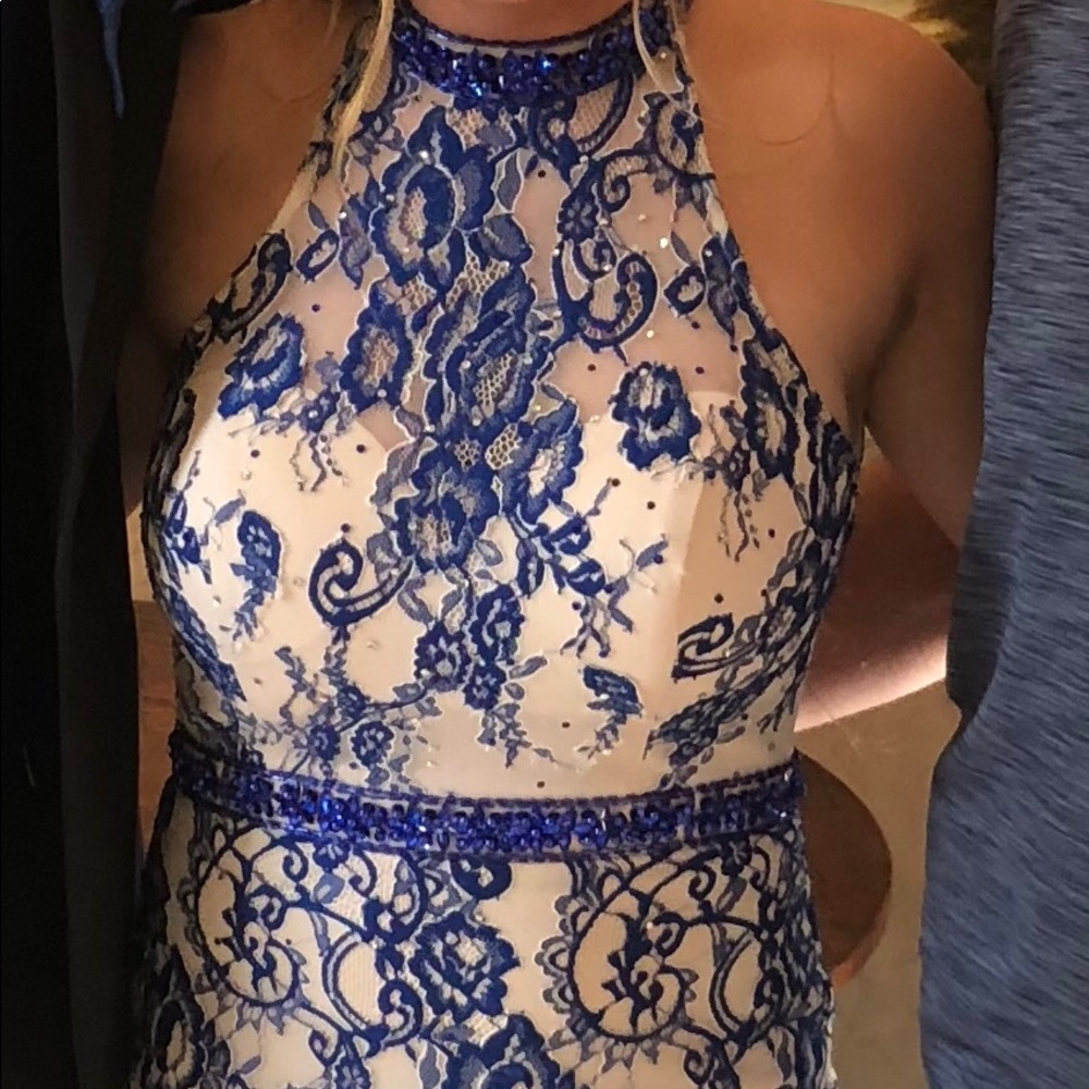 Prom dress! - Picture 5 of 5